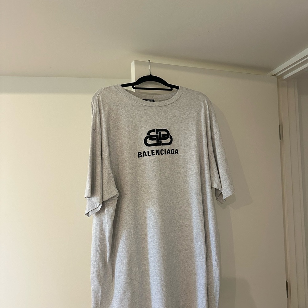 Balenciaga Light Gray Logo Short-Sleeve Tee - Picture 3 of 5
